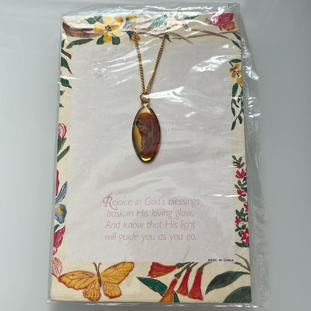 Religious pendant